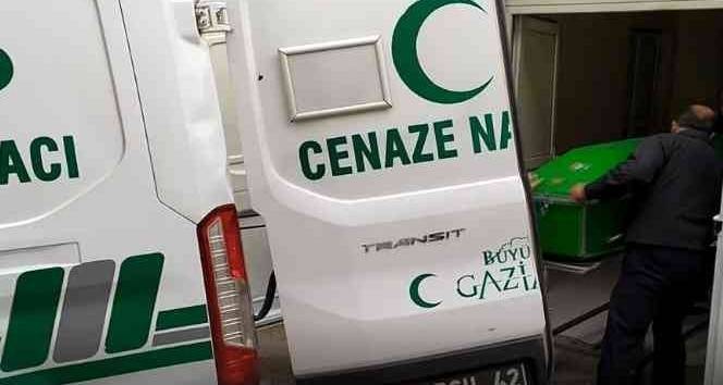 Evinde bıçaklı saldırıya uğrayan kişi hayatını kaybetti