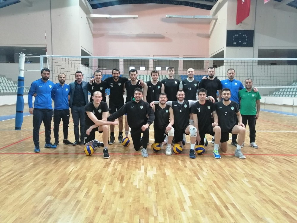 Evinde namağlup Solhanspor, Efeler Ligi’ne hazırlanıyor 