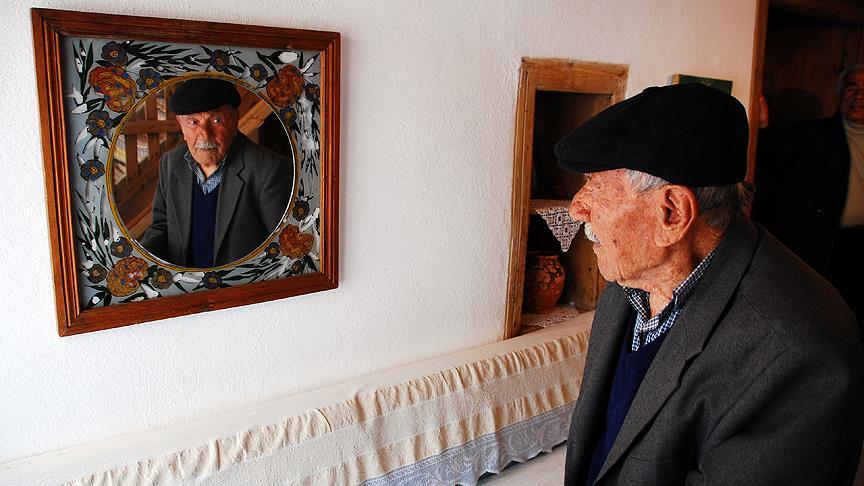 Evinden çarşı pazar alışverişi haricinde çıkmıyor!