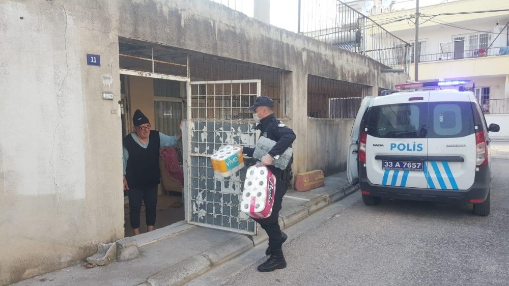 Evinden çıkamayanlara polis desteği 