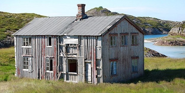 Evini 20 kuruşa satışa çıkardı