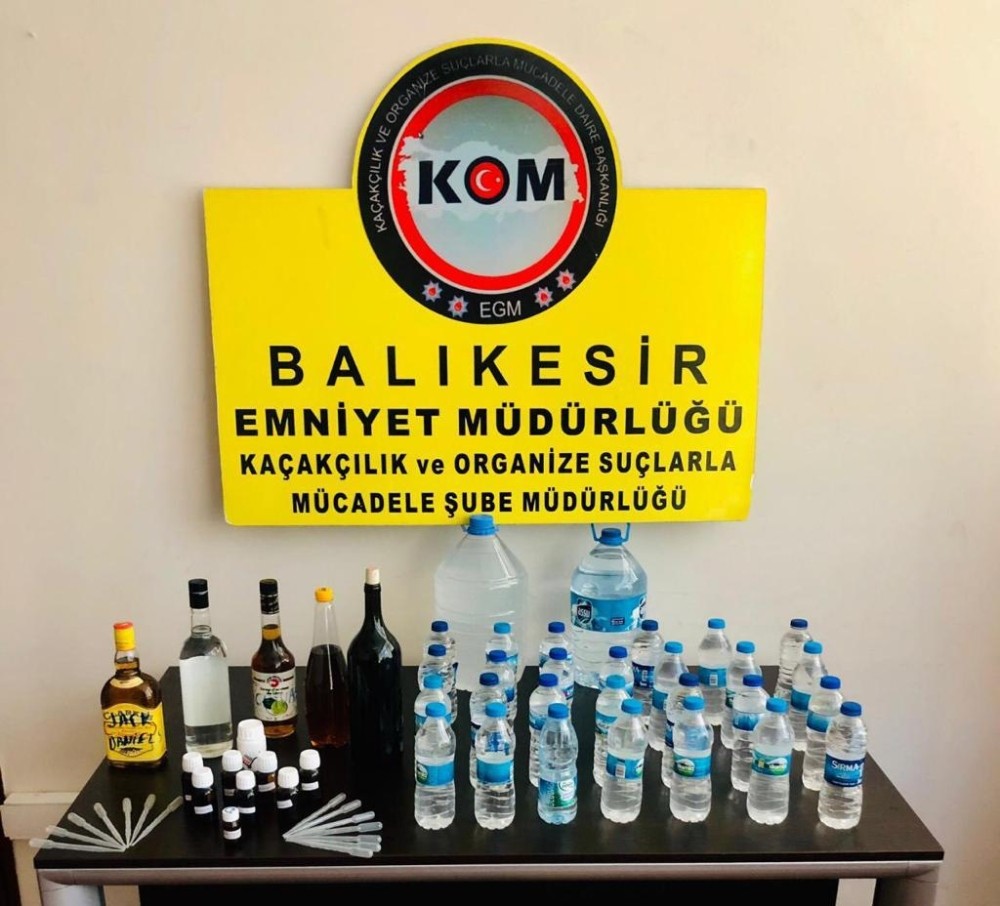 Evini sahte içki imalathanesi yaptı 