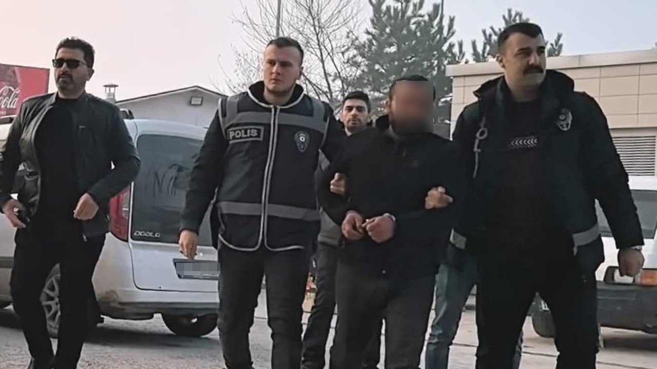 Evini yaktı, jandarmaya direndi! İnegöl’de nefes kesen operasyon