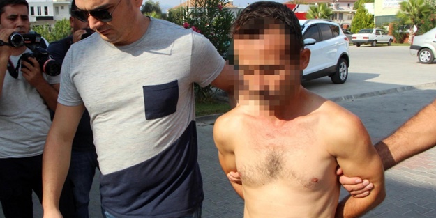 Evinin önünde eşiyle konuşan adamı öldürdü