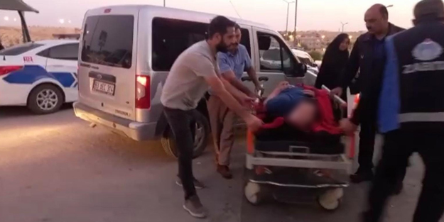 Evinin önünde silahlı saldırıya uğrayan baba ile oğlu öldü