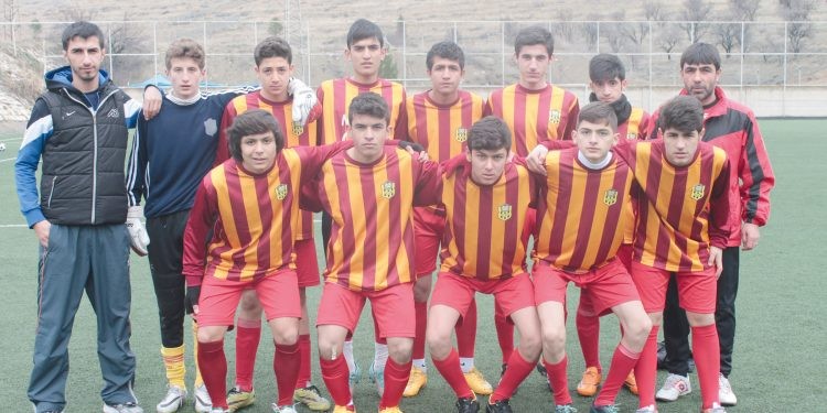 Evkur Yeni Malatyaspor U15 takımı art arda ikinci kez finallerde 