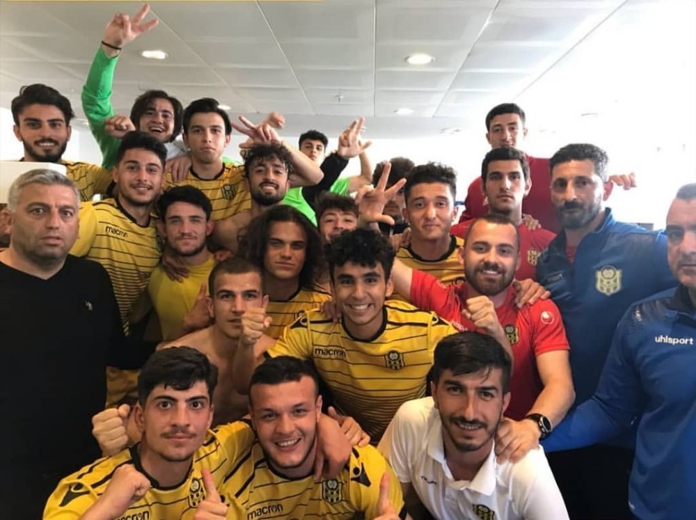 Evkur Yeni Malatyaspor U19 deplasmanda galip 