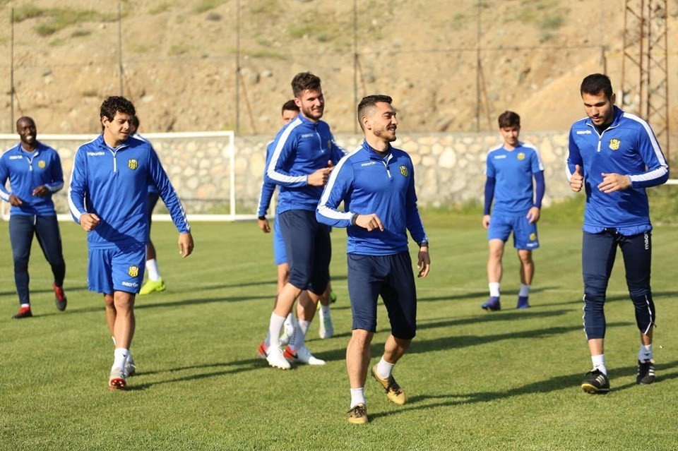 Evkur Yeni Malatyaspor’da Erzurumspor maçı hazırlıkları sürüyor 