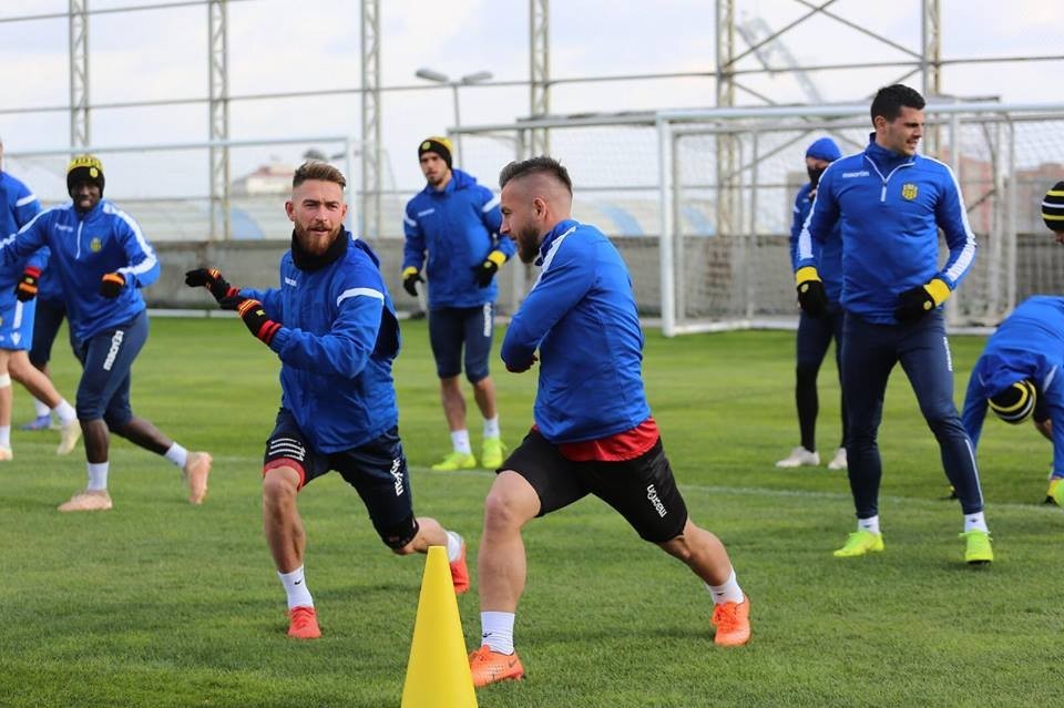 Evkur Yeni Malatyaspor’da Mustafa Akbaş’ın ayak parmağı kırıldı 