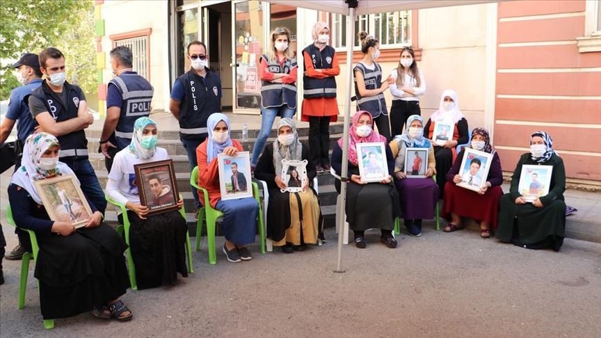 Evlat nöbeti 427. gününde! HDP, PKK’nın başıdır