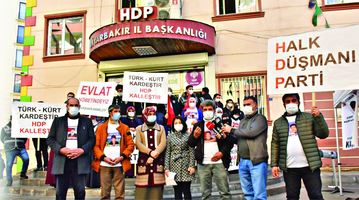Evlat nöbetindeki 283 aileden dağdaki evlada ‘teslim olun’ çağrısı