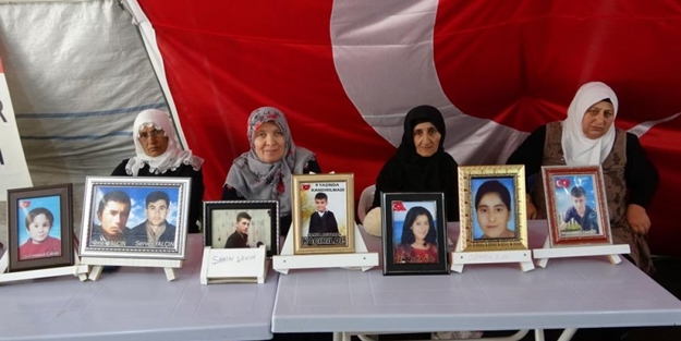 Evlat nöbetindeki aileler bin 29 gündür çocuklarını bekliyor