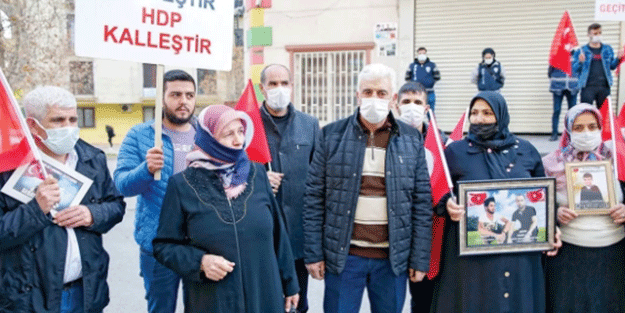 Evlat nöbetindeki anneden sitem etti HDP kurumuştu CHP su verdi