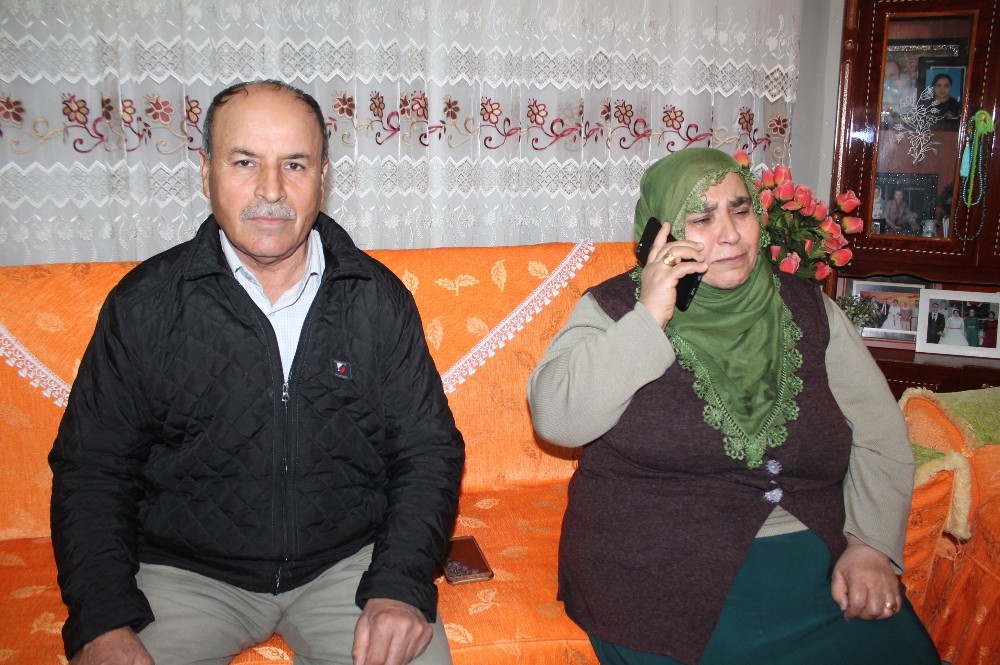 ’Evlat nöbeti’ndeki Hüsniye Kaya kızına kavuştu 