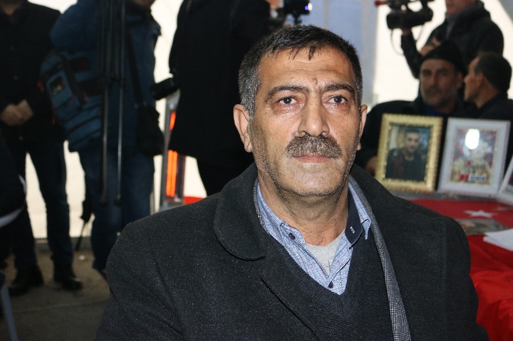 Evlatlar geldikçe ailelerin cesareti artıyor 