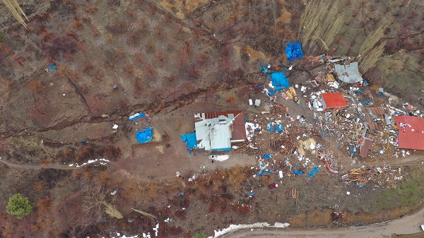 Evler 7 metre kaydı! Göksun’un son hali görüntülendi