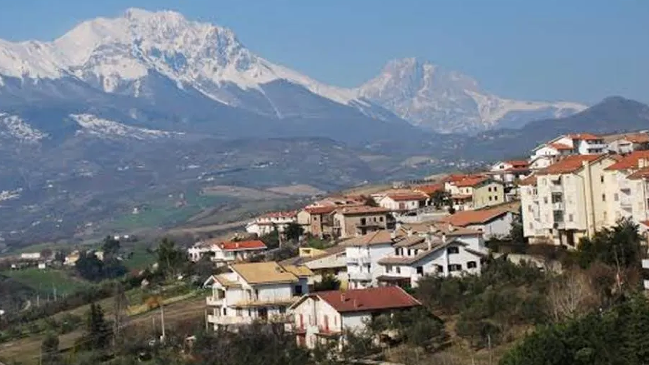 Evler kahve parasına satışta!