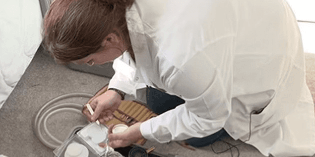 Evlerde yeni tehdit: Her gün 7000 kadarını içimize çekiyoruz!