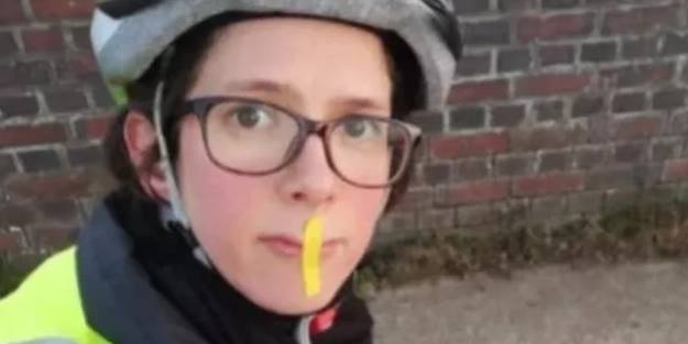 Evliliğini kurtarmak için ağzını bantladı