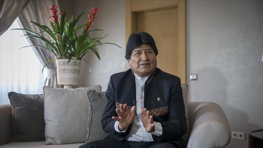 Evo Morales, Interpol'ün hakkında çıkardığı mavi bültenle arama kararını eleştirdi