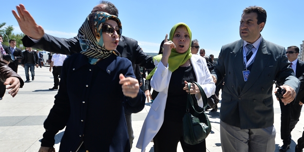 Evren'in cenazesinde bağıran kadın bakın kim çıktı