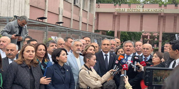 Evrimci ve ateist teori gitti ses onlardan geldi! CHP'de müfredat hazımsızlığı