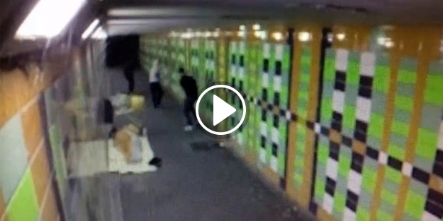 Evsiz adama eşek şakası yaptılar!