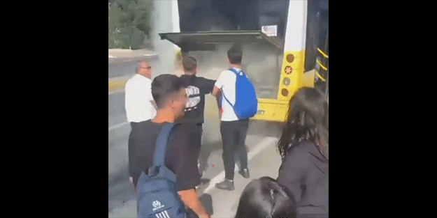 Ey İmamoğlu, bakımsızlıktan yolda kalan İETT’nin motorundaki yangını bak bakalım kim söndürdü