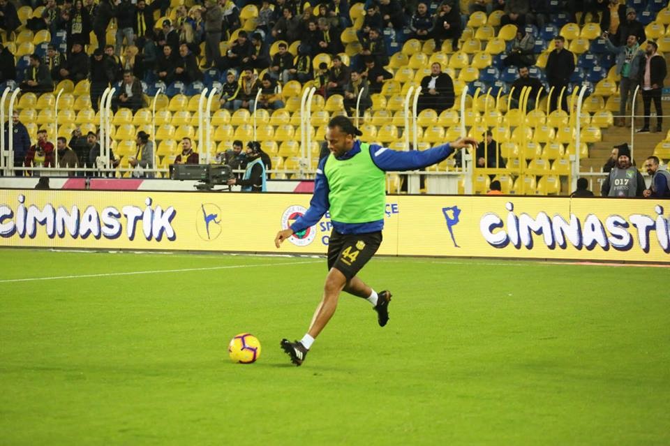 E.Yeni Malatyaspor’da Arturo Mina şoku 
