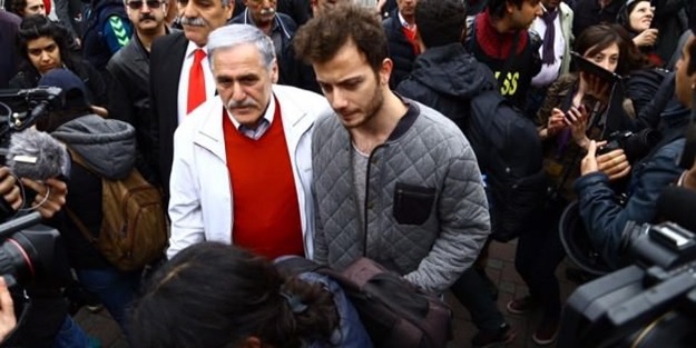 Eylemci genci CHP'li vekil serbest bıraktırdı