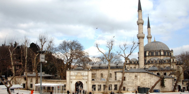Eyüp Sultan’da Berat coşkusu