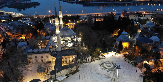 Eyüpsultan Meydanı bu yıl Ramazan ayında sessiz kaldı