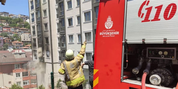 Eyüpsultan'da bir apartmanda yangın çıktı
