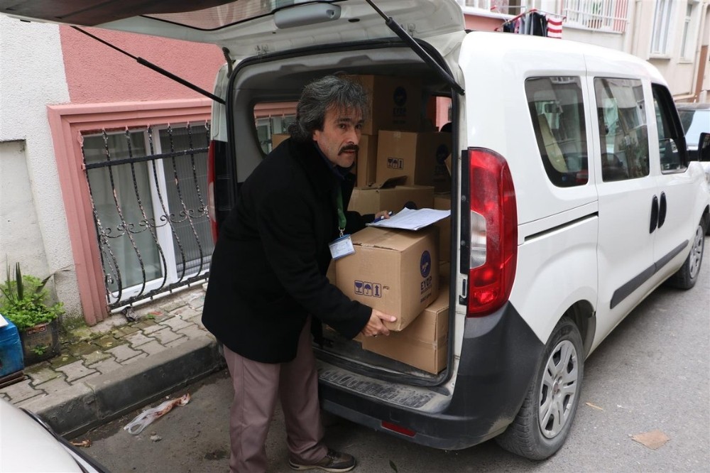 Eyüpsultan’da ihtiyaç sahiplerine “Sosyal Market” 