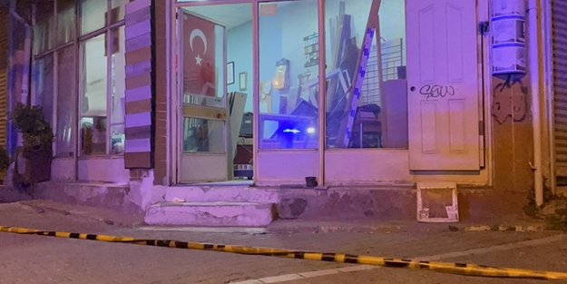 Eyüpsultan'da sokak ortasında çatıştılar!