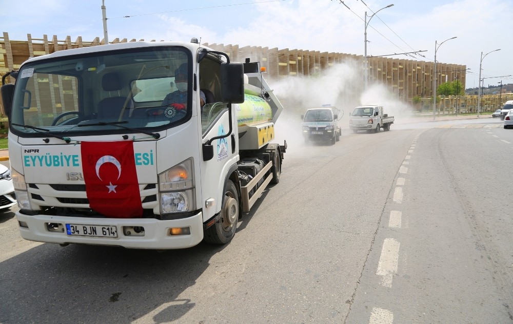Eyyübiye Belediyesinden yeni dezenfekte aracı 