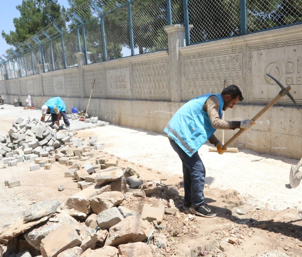 Eyyübiye’de hummalı çalışma devam ediyor 