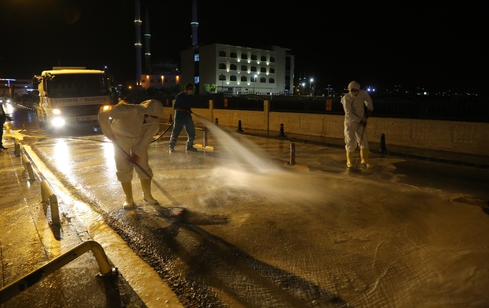 Eyyübiye’de salgınla mücadele sürüyor 