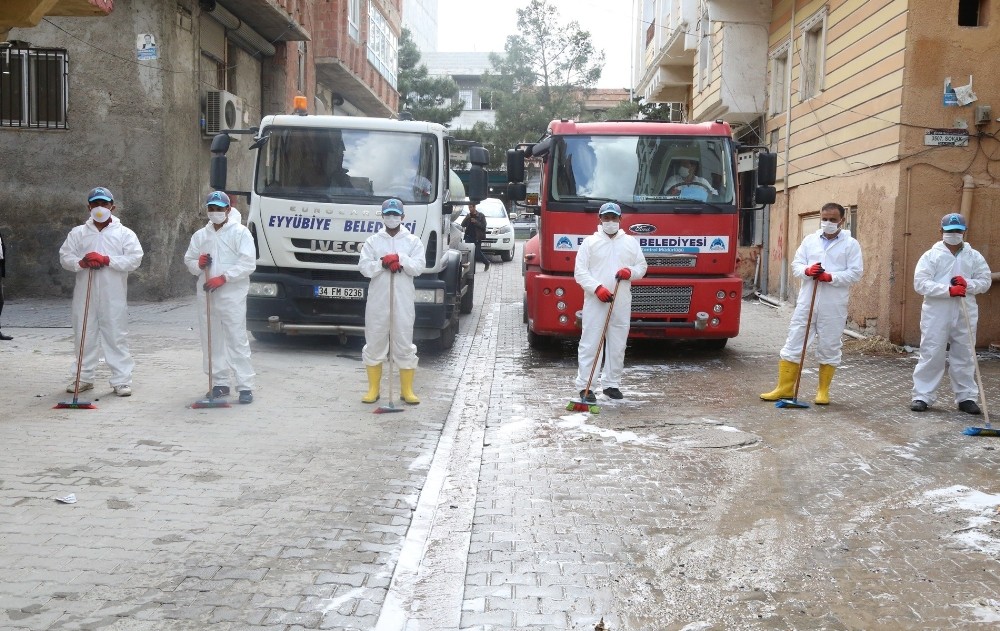 Eyyübiye’de temizlik çalışmaları sürüyor 
