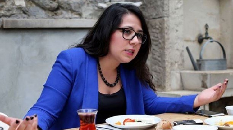 Ezana hakaret eden küstah Sera Kadıgil mahkemede böyle kıvırmış