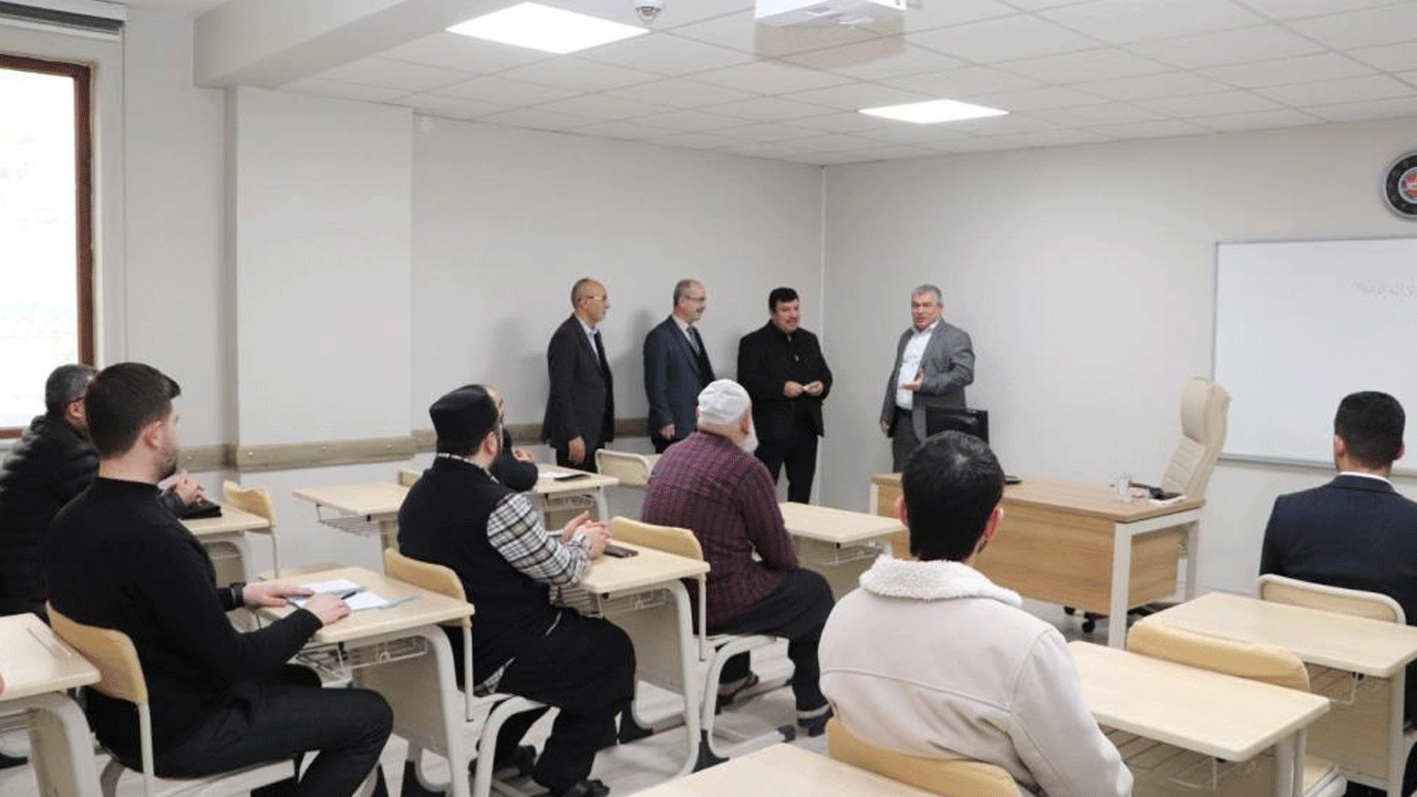 Ezanı güzel okuma kursuna yoğun ilgi