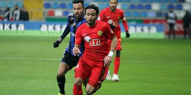 Ezeli rakipler bu isim için karşı karşıyalar