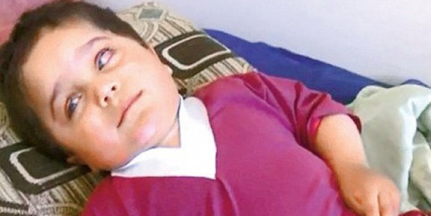 Ezidi anne çocuğunu çölde bırakmak zorunda kaldı