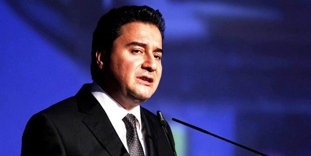 ‘Ezilenler iktidar olunca başkalarını ezmeye başladı’ diyor kendisi… Üniversiteden atılan bir tane mini etekli göster Ali Babacan