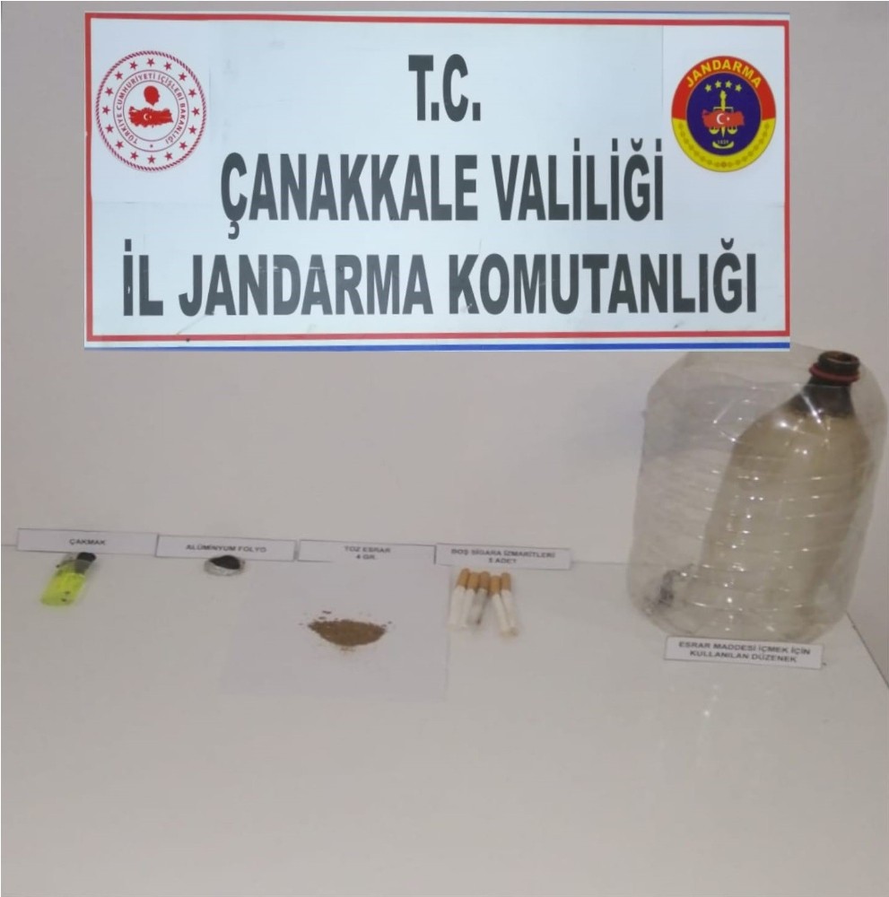 Ezine’de uyuşturucu operasyonu 