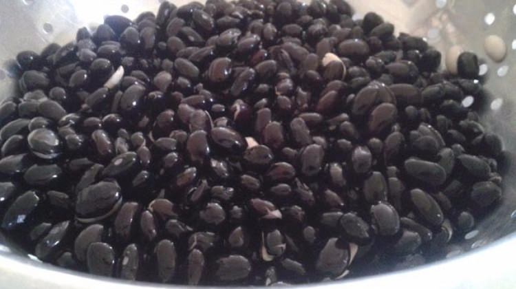 Ezip yaranın üstüne sürerseniz....