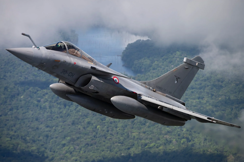 F-35 politikası değişti! Gözünü o savaş uçağına çevirdi.