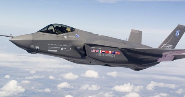 F-35'ler ilk test uçuşunu yaptı