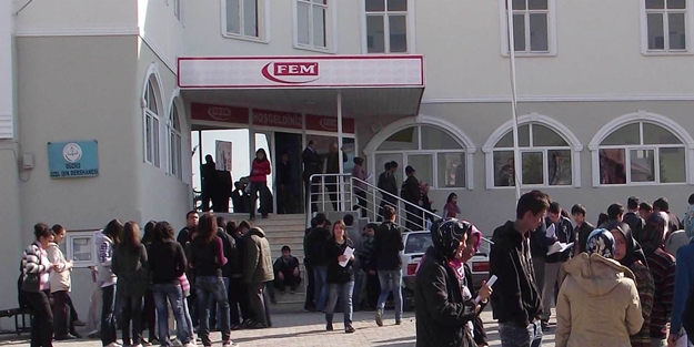 F Tipi evler bir bir kapanıyor