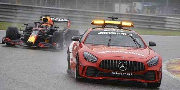 F1 Belçika Grand Prix'sine yağmur engeli